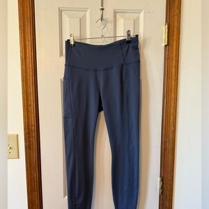 Columbia Navy workout‎ leggings with pockets.  Inseam 24 in.